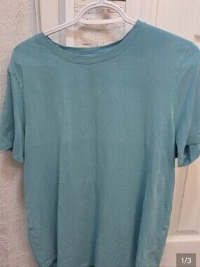 **TODAY ONLY** Lululemon Athletica Size 12 T Shirt Bundle